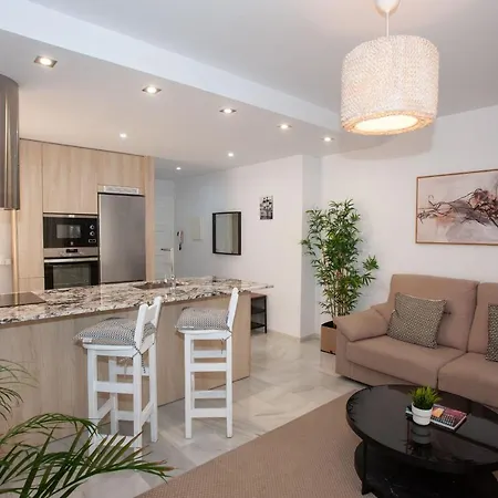 아파트 Penthouse With Terrace In Marbella- Costa Del Sol 마르베야